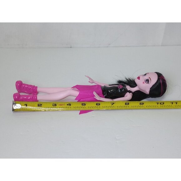 Monster High Cheerleader Ghoul Spirit Draculaura cheerleading doll 2015 - Picture 4 of 7